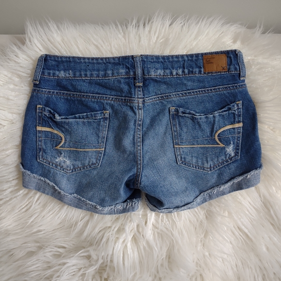 AMERICAN EAGLE Denim Shorts Pork chop Pockets Size 4 Distressed AEO - Picture 1 of 6